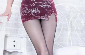 Beautyleg - Brindy，这次眼镜秀用的是最近流行的款？最新套图让我看呆了！