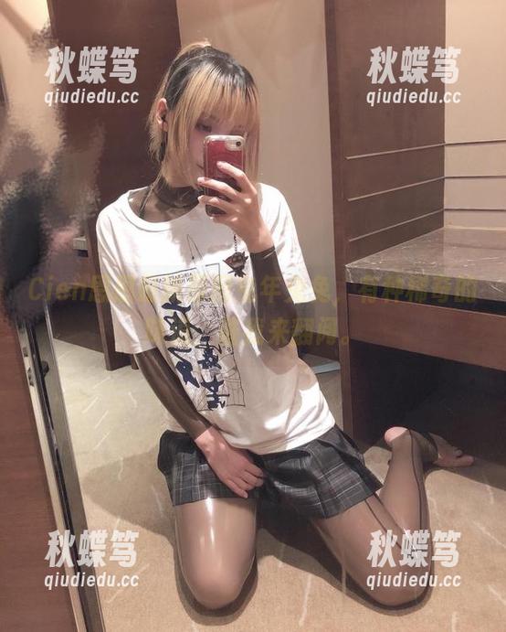 Cien恩恩最新原图兔年兔兔，有种稀奇的味道，催我来翻阅。
