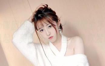 Feilin嗲囡囡 - 周大萌的剧情会不会让你联想起？美图包在这里等着你发现！