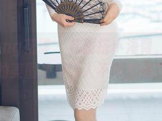 HuaYang花漾 - 礼服搭小海臀，剪辑出的美图效果让人不忍直视？