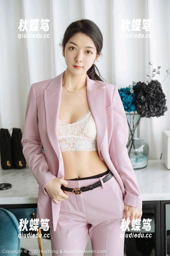 HuaYang花漾 - JK，尤妮丝egg又给我们带来一波写真更新，浑身都是发光点的大学生气息！
