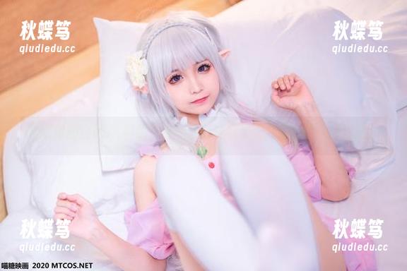定制你的白袜JK制服，喵糖映画让每张图片都像梦一样迷离。