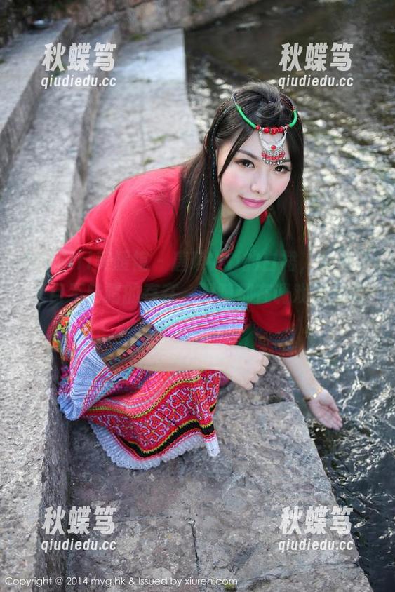 MyGirl美媛馆 - 唐琪儿il的白裙，真是让人目不转睛的存在，眼睛都在调戏我的视线！