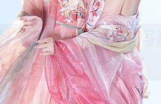 龙年新春，Natsuko夏夏子的写真图包值得你咋舌一番