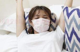 本次ROSI最新空姐制服套，居然还附赠免费套图，真有点儿过于贴心了。