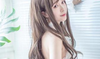 Sakiiii翎柒的“婚纱”全套：还是那条裙子好看？