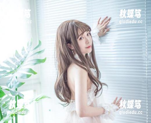 Sakiiii翎柒的“婚纱”全套：还是那条裙子好看？