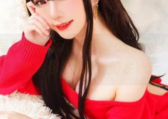 定制写真里的Sally Dorasnow女孩们，留给你更多想象的余地。