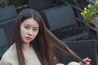 微密圈 - Sia不吃鱼又娇嫩又纯白，原图在此，深意看得见吗？