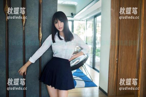 TuiGirl推女郎 - 夏婉婉的可爱合集壁纸，让你每天都有新解锁——咦，干嘛这么开心呢！
