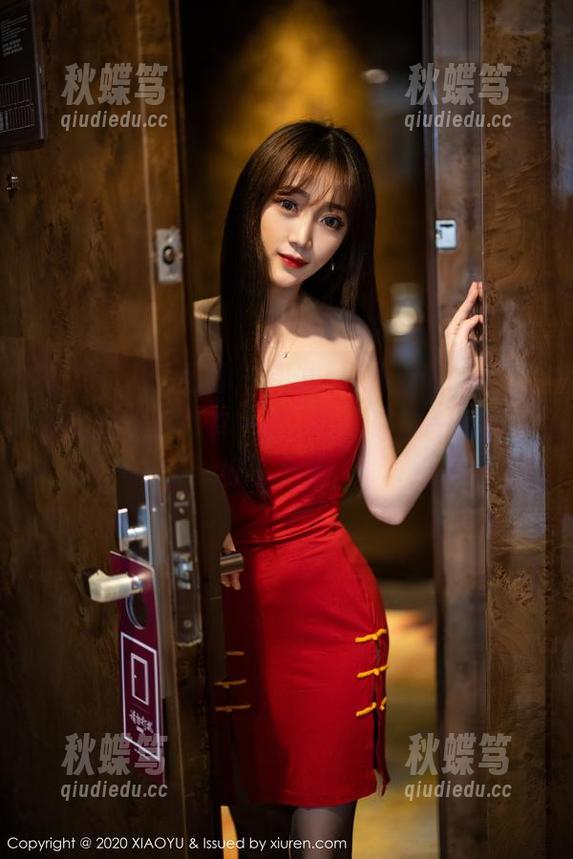 XIAOYU语画界 - 别说，Angela小热巴的美腿资源真有一套，让人眼前一亮也幸好不是我。