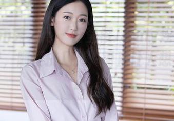 Xiuren秀人网 - 任莹樱Jenny连体衣图包免费，随便挑几张，简直让人想多看几遍。