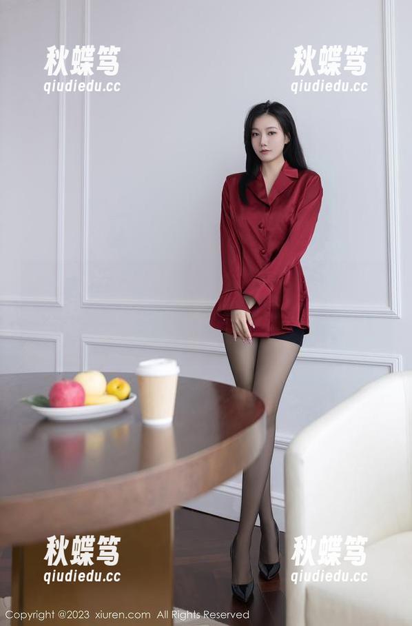 Xiuren秀人网 - 唐翩翩护士系列更新：这美图里的药水好像比任何护肤品都有效！