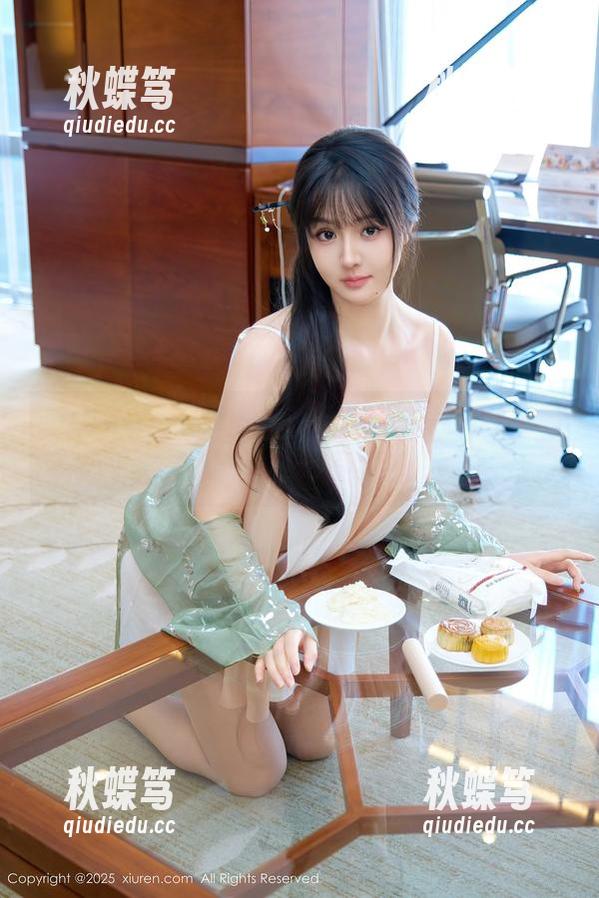 Xiuren秀人网-小狐狸Sica Xiuren秀人网 - 小狐狸Sica的婚纱美图:每一寸都是人生的错与对,哈哈哈!