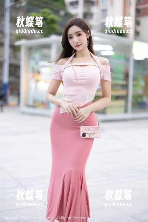 Xiuren秀人网 - 哦，李丽莎又来了！这次给我们带来了无敌丝袜图，作品好饱满！