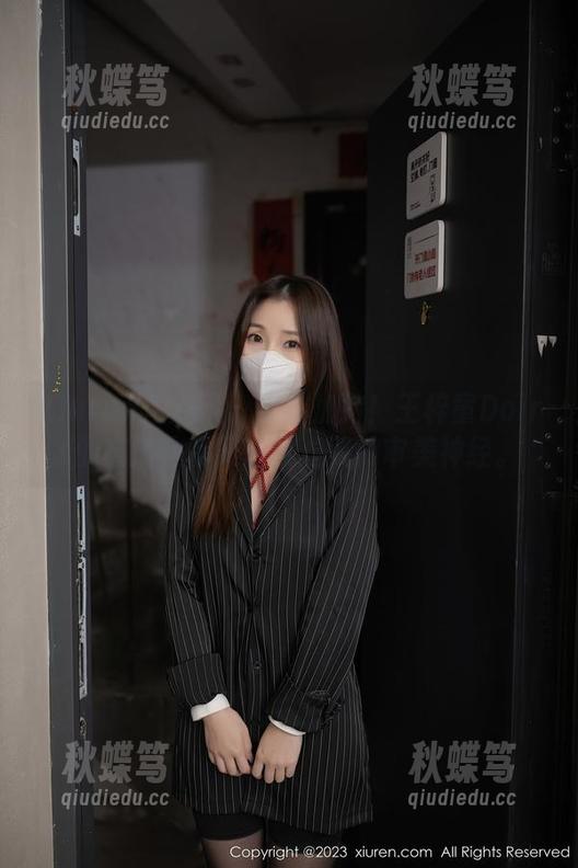 Xiuren秀人网 - 皮衣加持！王梓童Doirs的高清作品又在挑逗我的审美神经。