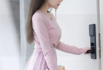 Xiuren秀人网 - 集合瑞瑞ruirui的瑜伽时光，时而像是在做冥想，时而又是一场“迷失”！