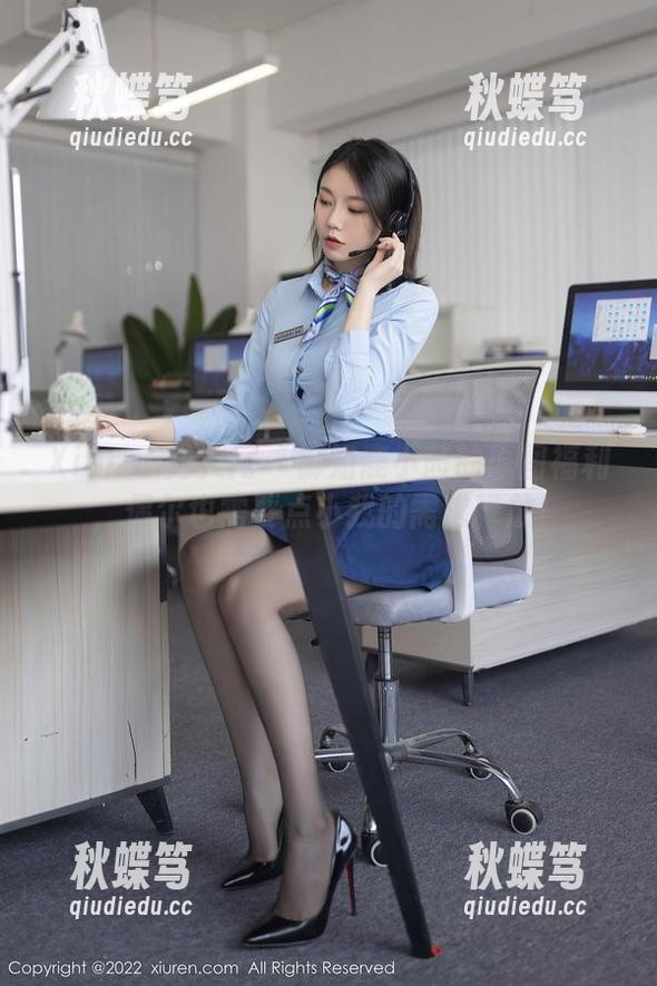 Xiuren秀人网 - 御姐鹿小茜的原图福利，偶尔也需要点小我的需求释放！