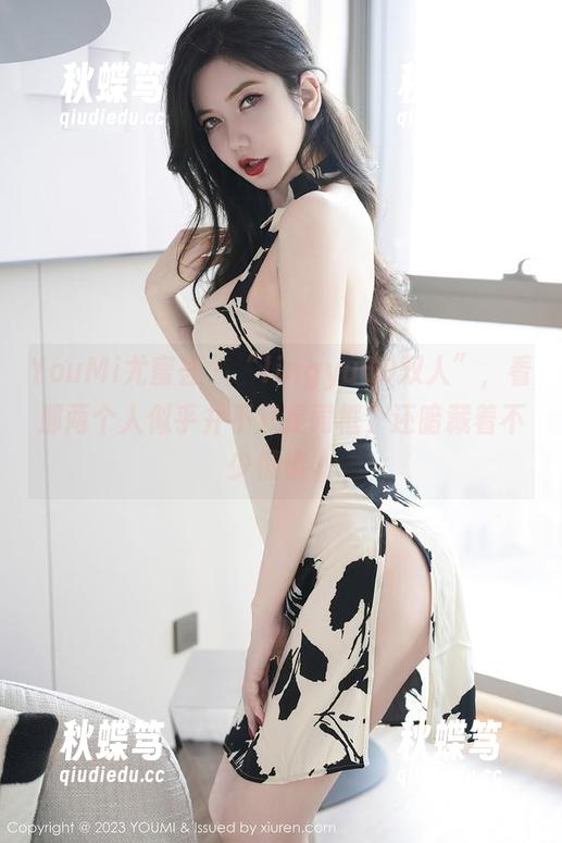 YouMi尤蜜荟 - “lingyu69双人”，看那两个人似乎并不只是同框，还暗藏着不少情愫。