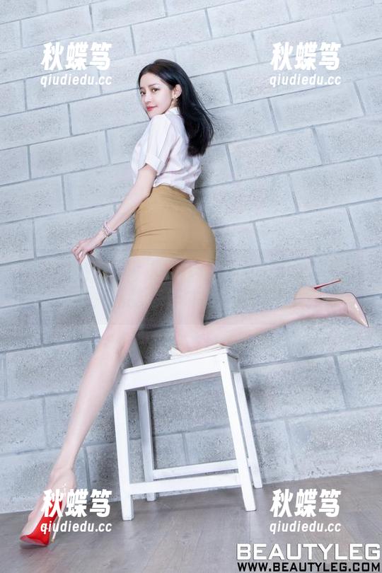 beautyleg - 收录资源：Sarah和她的灰丝，让我怎样才能不多看一眼？