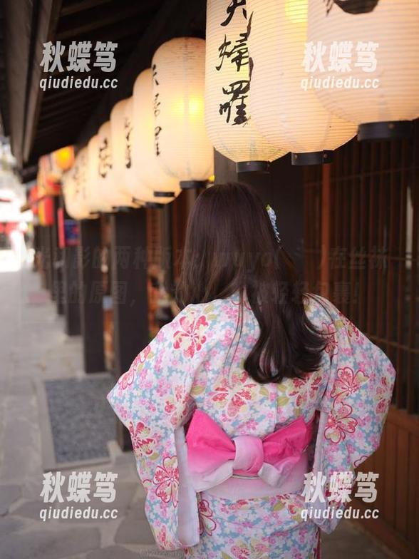 光和影的两种版本：wuyo(우요)在丝袜里的原图，我的心，也被轻轻包裹！
