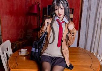 一起来看九九八吖的奇趣羊羊城：蕾姆小绵羊作品集分享，柔软到可以被拥抱的感觉。