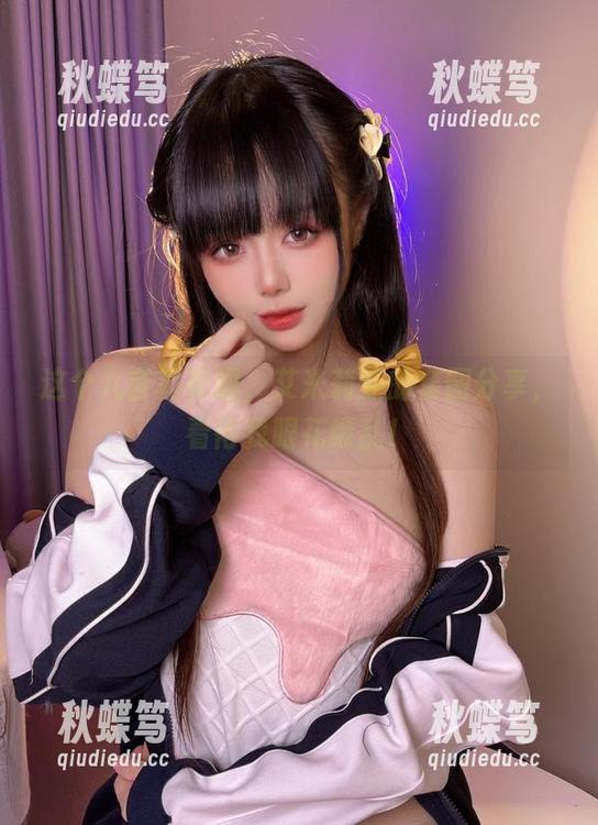 这个九言真有趣，艾米莉亚的套图分享，看得我眼花缭乱！