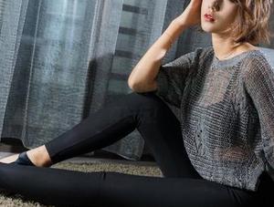 克拉女神 - 总觉得汤怡的体操服作品和网盘有种说不出的默契，真好玩！