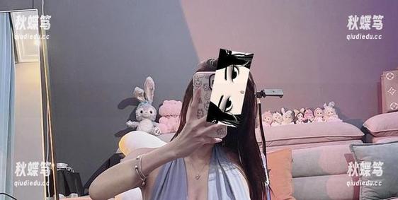 微密圈 - 兔宝妮to，那个总在白色中沉迷无圣光的博主！