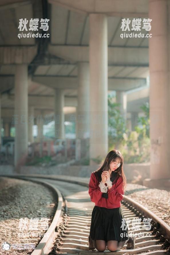 蓝色女仆姐姐，兔玩映画的最新美图，你的罪过我来承担也不亏哦！