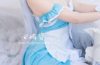 嘘！喵糖映画免费作品：制服裙搭配裸腿，你能抵挡住这种“不小心”的诱惑吗？