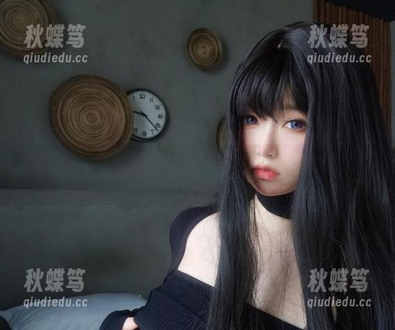女主K与她的姐姐，分享他们的写真缘分。