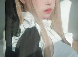 玩转透明女主K，cos合集犹如一场轻盈的羽毛飘舞，让我恍惚了几秒。