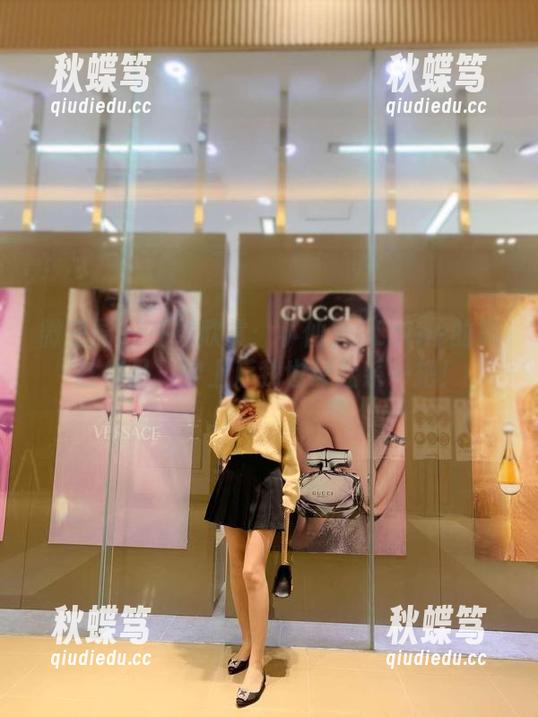 微密圈 - 在线欣赏：小仙女ELaine的黑丝作品，穿上后我也想盐系一把！