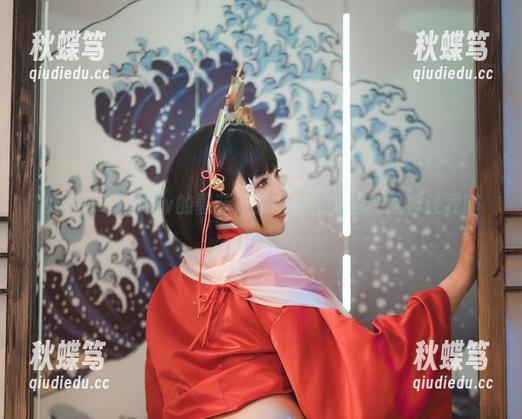 小容仔咕咕咕w的碧蓝航线图包，龙娘的眼神让我醉