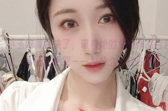 微密圈 - 小玉吃果冻来了，带着她的免费作品白色蕾丝镂空，真让人想哭——为什么不能占有！