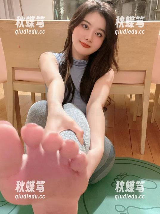 微密圈 - 白丝与就是阿朱啊、最新美图的组合，让我有种想停留的冲动。