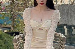 微密圈 - 正在云端看徐莉芝Booty的写真，长腿丝诱好像有些不一样…