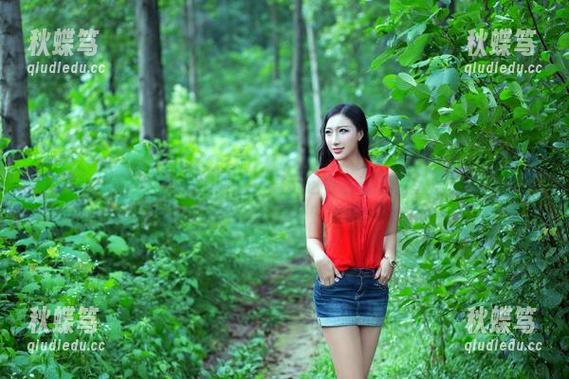 推女郎 - 何何夕：旗袍原图，展示这件古董普通人的逆袭之路！