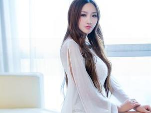 推女郎 - 松果儿的私拍集–秘书？嗯…我也想知道这位秘书到底有多“忙碌”。