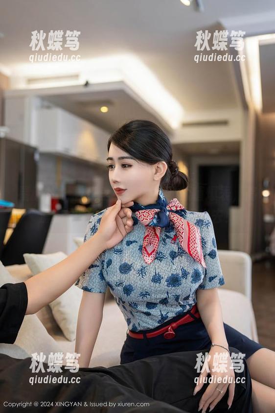 星颜社 - 看！李丽莎的圣诞颜值爆表，高清美图险些把我从椅子上甩出去！