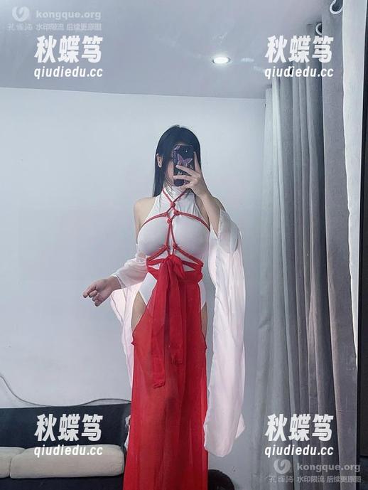 告别滤镜，末夜787的粉色无圣光带你进入另一种真实。