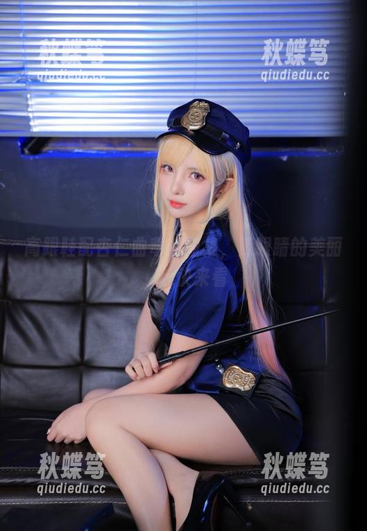 高跟鞋配杏仁曲奇的图集，辣眼睛的美丽，赶快来看