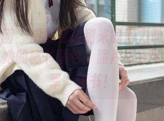 森萝财团 - 想要变成甜米的得力助手？赶紧下载她的秘书图包，照片里我可是‘冠军’秘书！