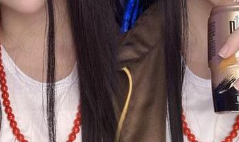 每个细节都想咬一口的楚楚子w，白衬衫里的完美，高清也得跟上！