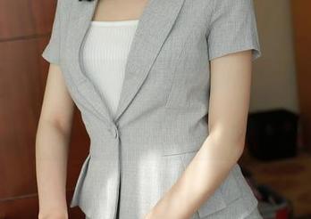 模范学院 - yoo优优：私房里的白嫩女神，原图一秒进入“美容模式”！