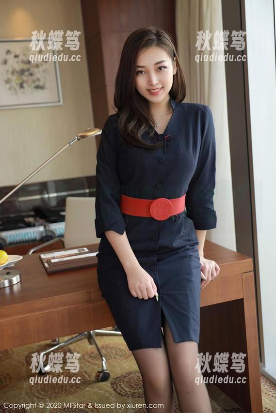 模范学院 - 高清作品集里的“揉揉肉肉”，一定让女神的形象变得更立体了？