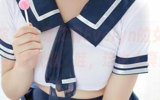 模范学院 - 下载艾莉Evelyn的女孩系列时，我默默想：哇，这也太真实。