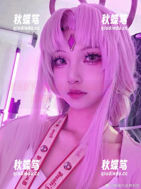 聚光灯下，橙喵给你看蕾姆的另一面，套图更新！神秘感上升ing！