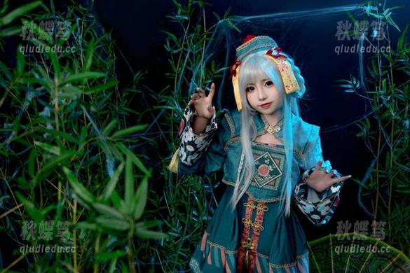 领取免费作品“临江仙”，爆机少女喵小吉的魅力果然不一般！
